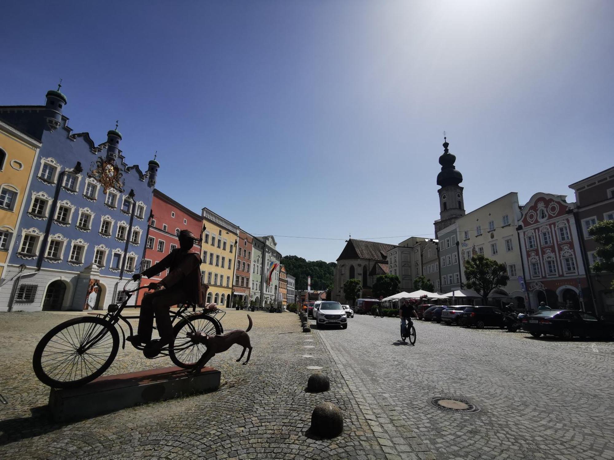 Haus Der Begegnung Heilig Geist Hotel Burghausen Bagian luar foto