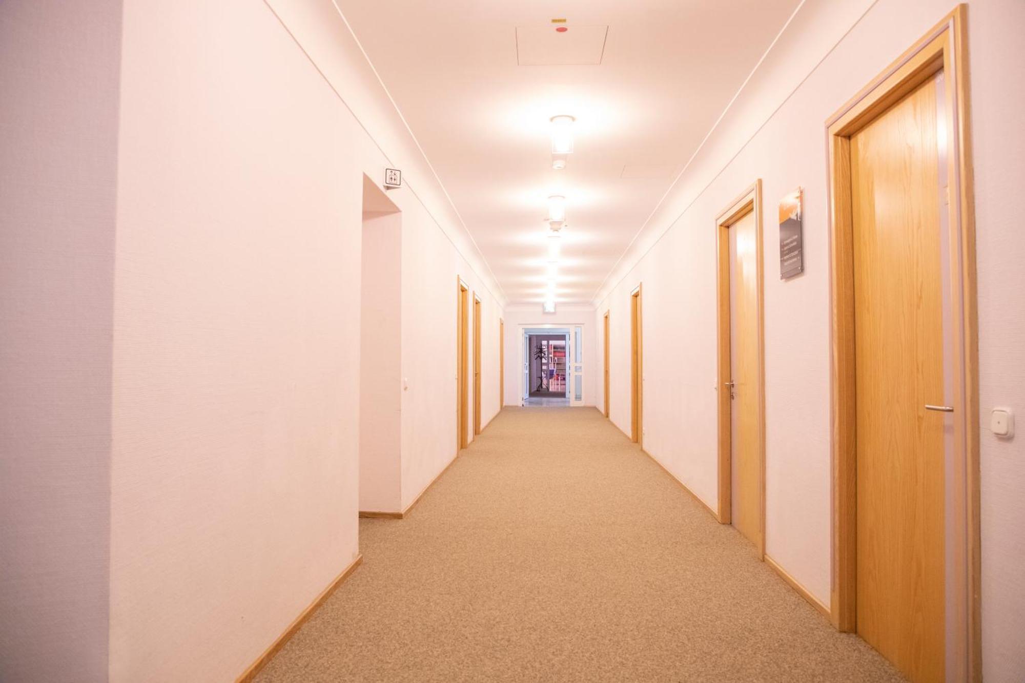 Haus Der Begegnung Heilig Geist Hotel Burghausen Bagian luar foto