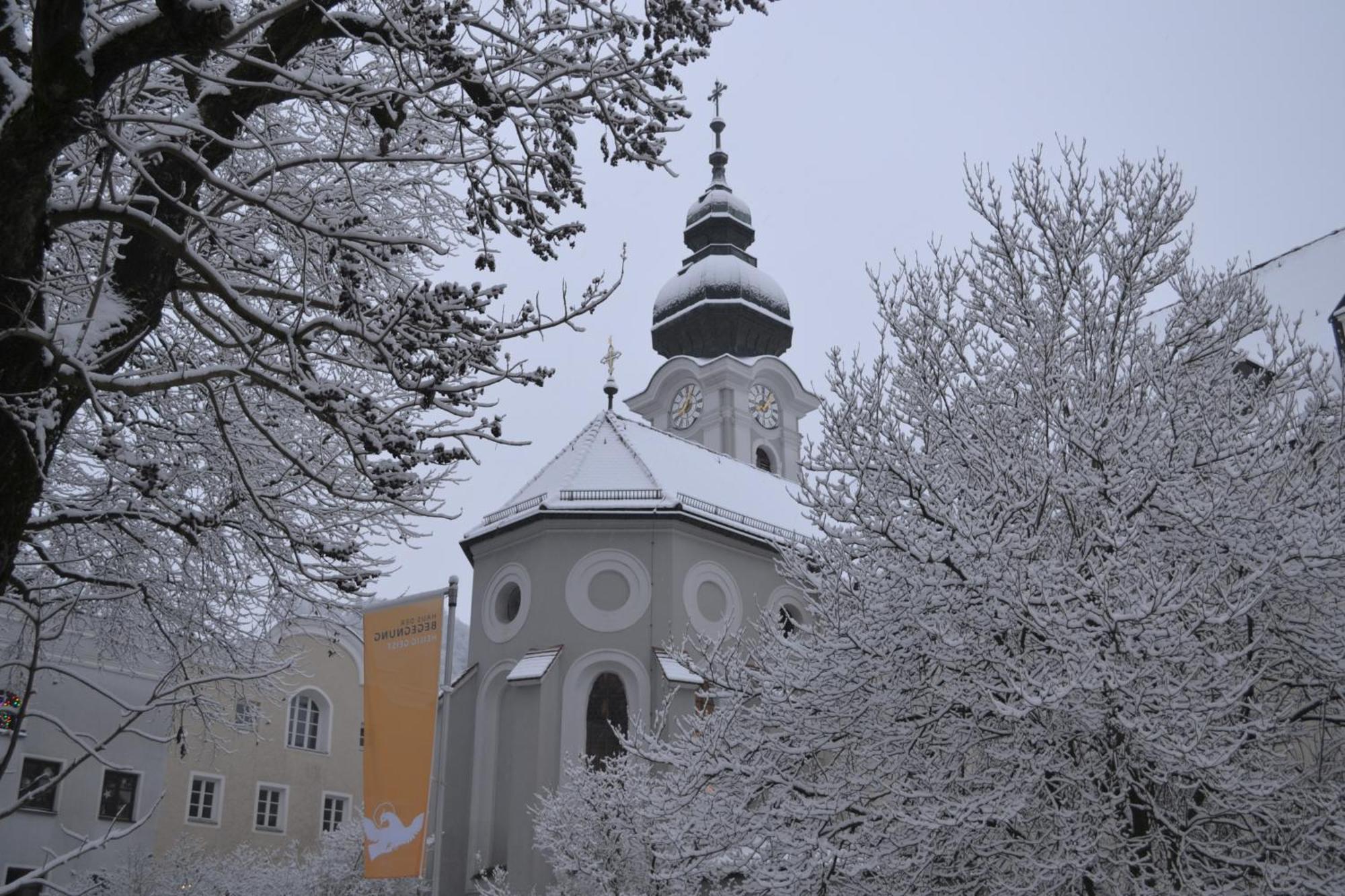 Haus Der Begegnung Heilig Geist Hotel Burghausen Bagian luar foto